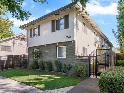 1722 V St, Sacramento, CA, 95818