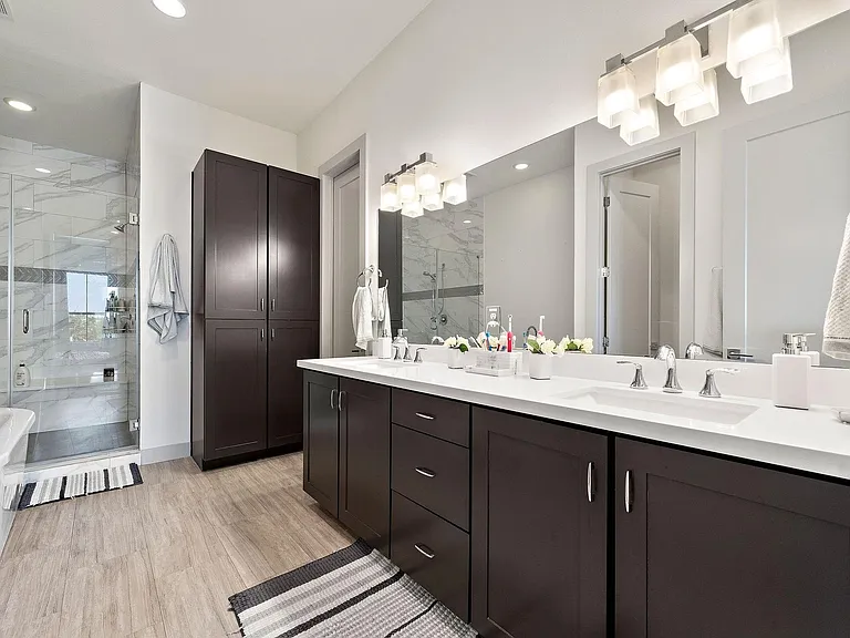 4621 Chartres St — Photo 12
