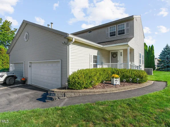 5 Erie Court, Waterford, NY 12188
