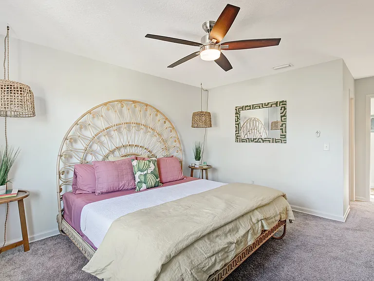 660 Aquatic Dr — Photo 31