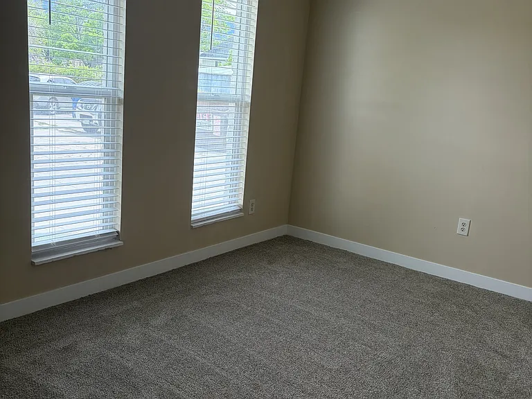 84 E 9230 S — Photo 31