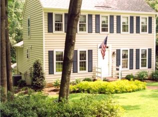 1627 Stowe Rd, Reston, VA 20194