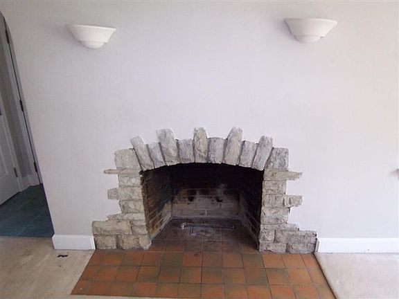 4th image of 1101 Sunnyview Ave