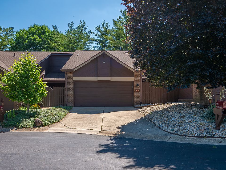 1st image of 209 Brighton Ct