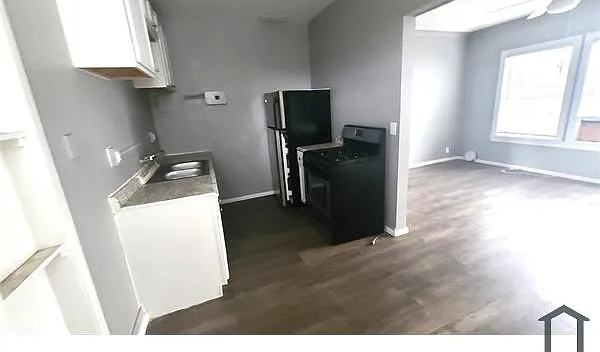1021 N Mariposa Ave #15 — Photo 5