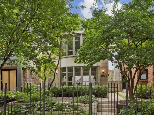 1920 W Potomac Ave, Chicago, IL 60622
