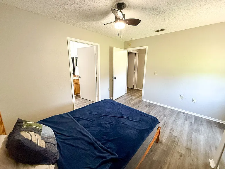 3705 SW 27th St #524 — Photo 17
