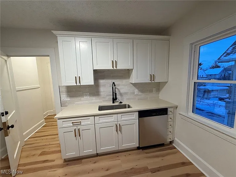 10318 Almira Ave #10320 — Photo 13