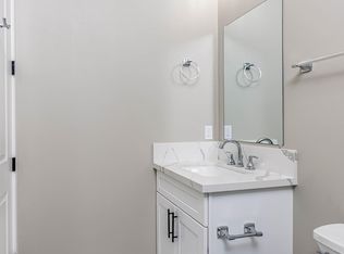 10430 Saint Anne Pl, Santa Ana, CA 92704