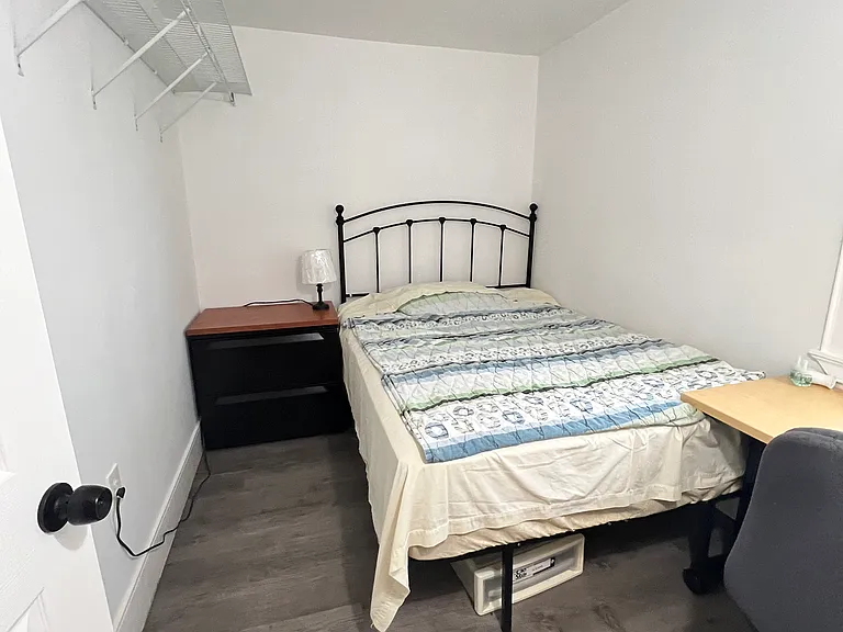 Simons Dr — Photo 1