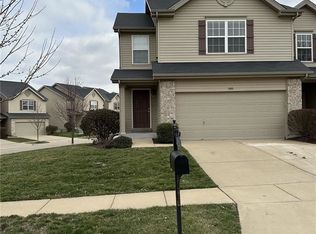 500 Country Circle Dr, Lake Saint Louis, MO