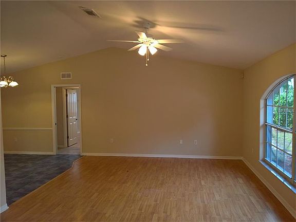 4th image of 2624 Herwald St