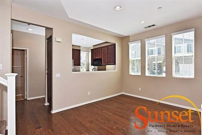 10423 Whitcomb Way #112 — Photo 7
