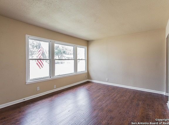 5th image of 1802 La Manda Blvd