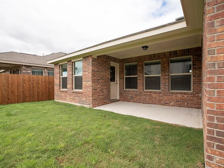 454 Stuart Ln — Photo 28