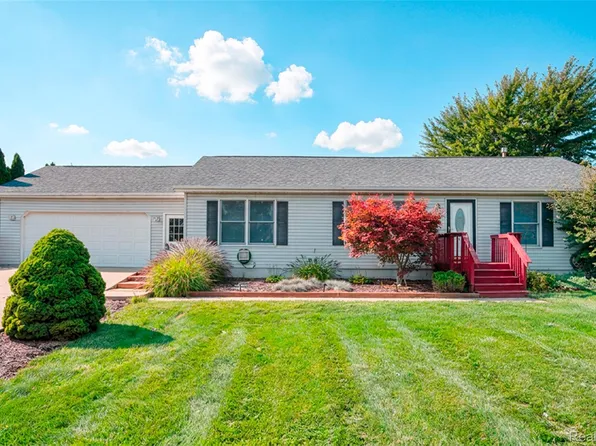 5451 Fleming Rd, Fowlerville, MI 48836