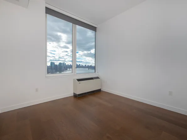 21 India Street image 7 of 33