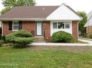 18634 Palmer Cir, Homewood, IL 60430