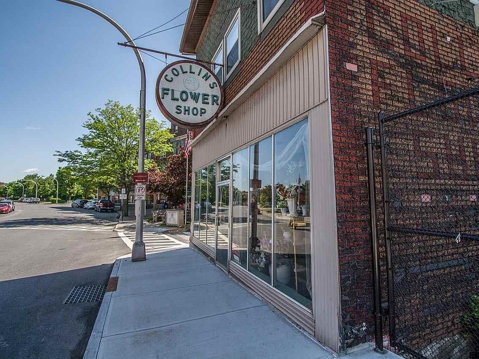 1st image of 34 N Main St