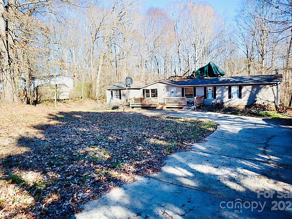 3rd image of 125 Kem Ln