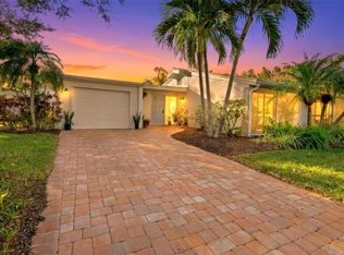 237 Hourglass Way #V-6, Sarasota, FL 34242
