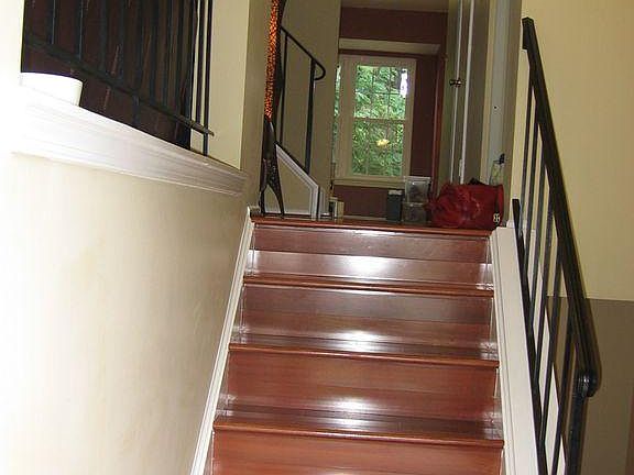 5th image of 826 Ivy League Ln
