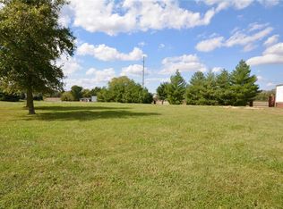 101 Wyndrose Estates Dr, Belleville, IL 62226