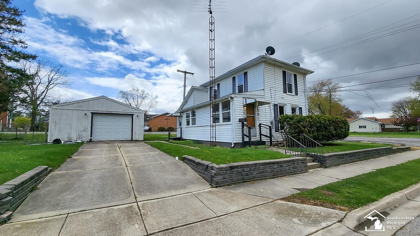 655 Plank St, Dundee, MI 48131 Zillow