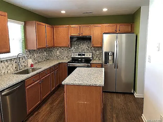 1203 Chaser Ridge Ct — Photo 4