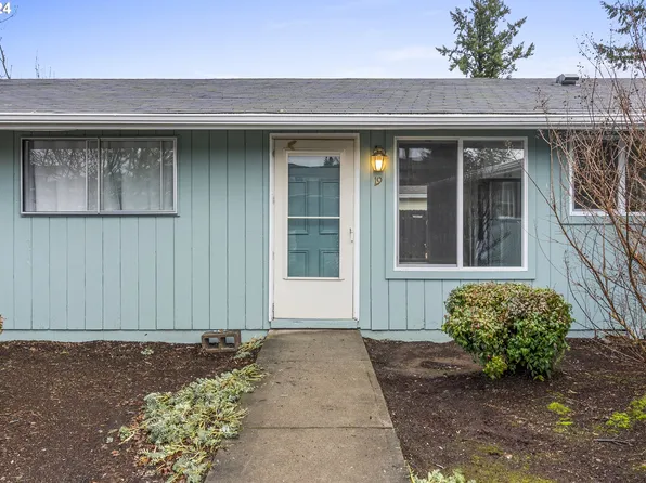 13647 Gaffney Ln APT 19, Oregon City, OR 97045