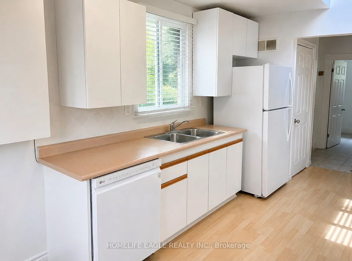 2 bed, $2,200 — Photo 4