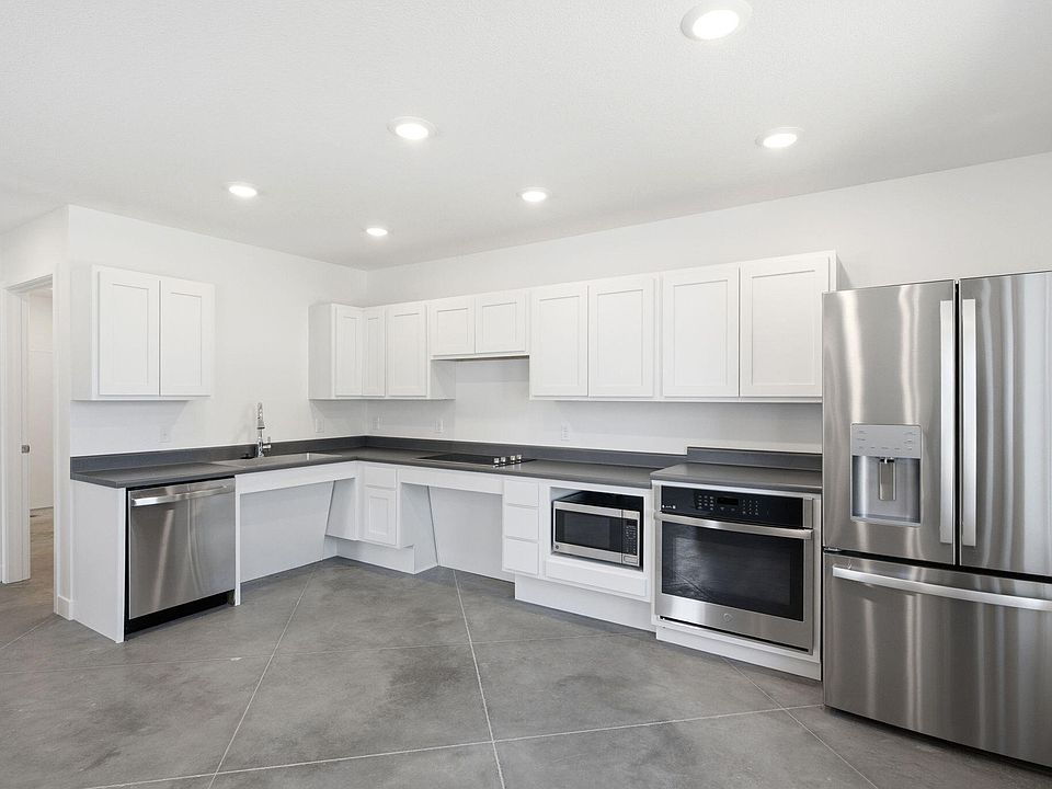 1st image of 600 N Providence Rd #102