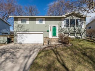 2417 5th Ave NW, Rochester, MN 55901