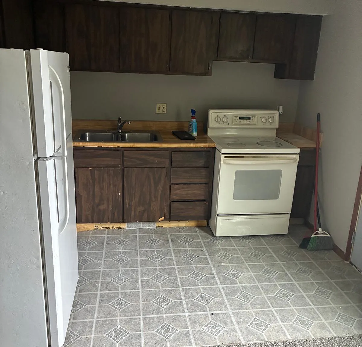 2 bed, 472 sqft, $1,300 — Photo 4