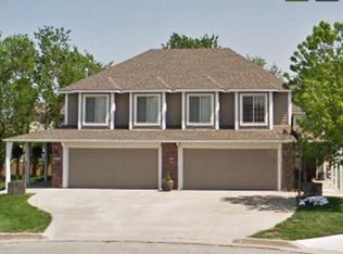 400 Tara Ct, Lawrence, KS 66049