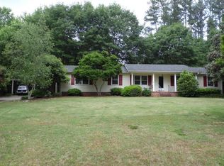1107 Shoreview Dr, Seneca, SC 29672