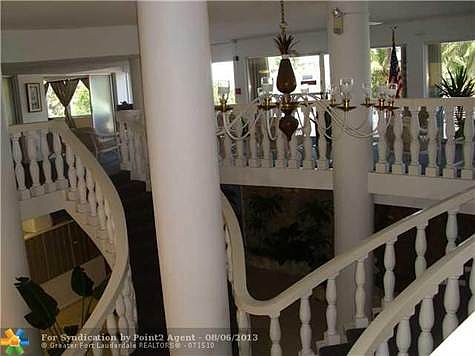 4th image of 710 N Ocean Blvd APT 112