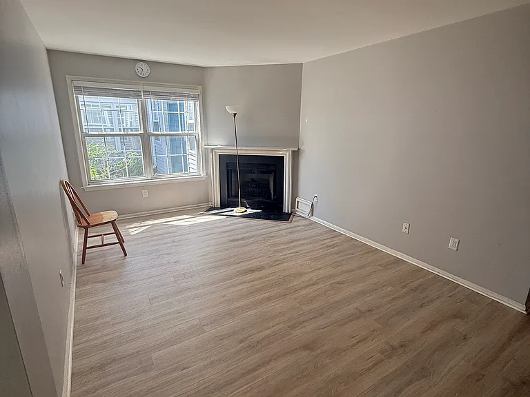 426 Indigo Ct — Photo 12