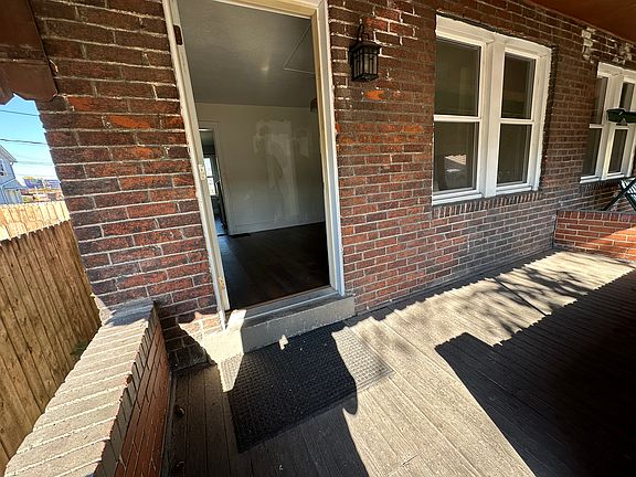 3rd image of 442 E Woodrow Ave #442