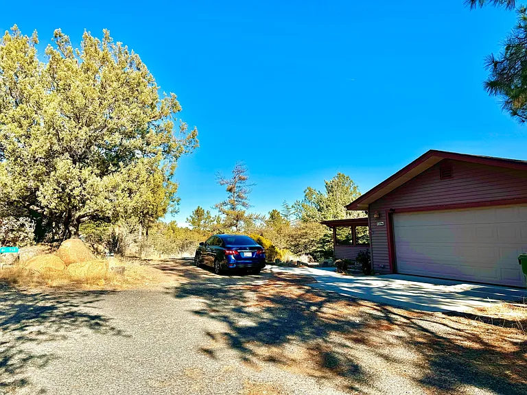 Start of cirlce driveway