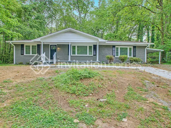 6352 N Sweetwater Rd, Lithia Springs, GA 30122