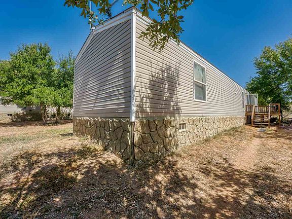 3rd image of 3621 Hermosa Dr