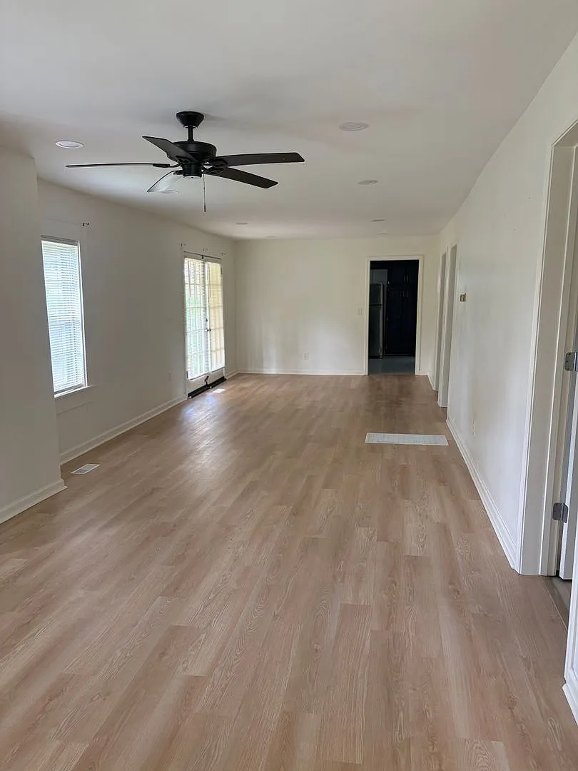 Charming 4-Bedroom Home For Rent in Gardendale — Photo 4
