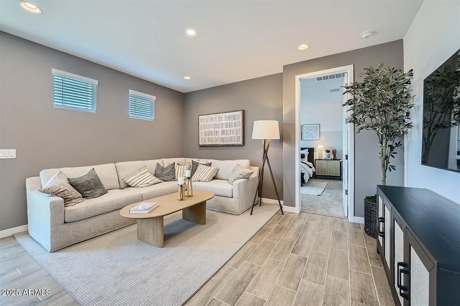 1 bed, 2525 sqft, $1,300 — Photo 3