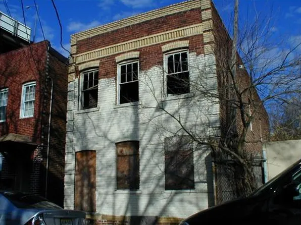 800 Valley Pl, Perth Amboy, NJ 08861