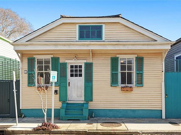 2nd image of 935 Ursulines Ave