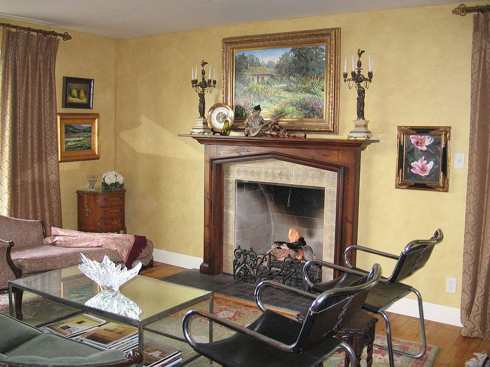 Formal Living room