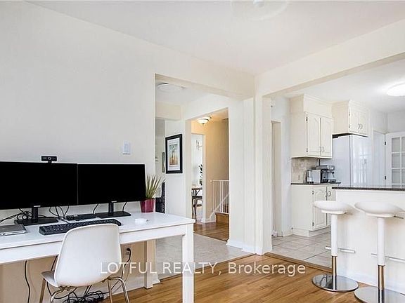 5th image of 2012 Dorval Ave