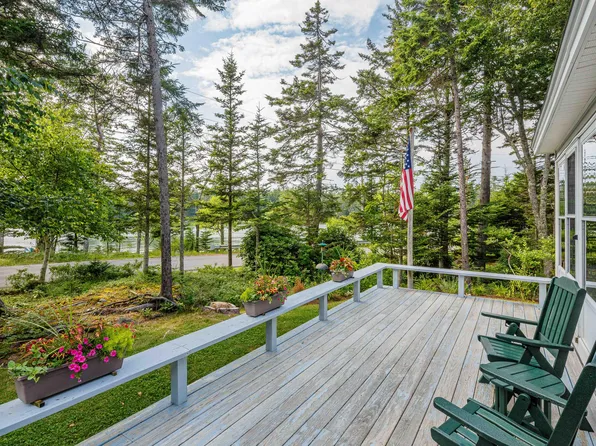 98 Harrington Cove Road, Saint George, ME 04859