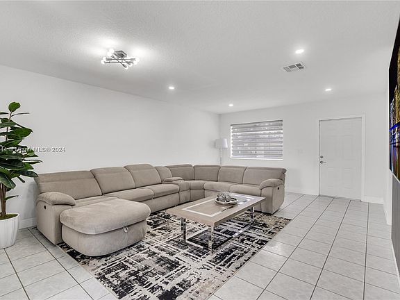 4th image of 3850 NW 202nd St